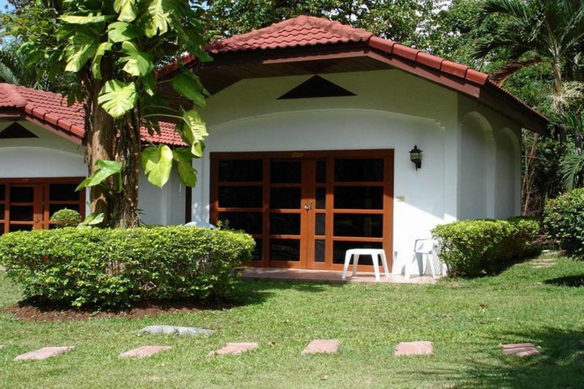Eco Valley Lodge Pak Chong Екстериор снимка