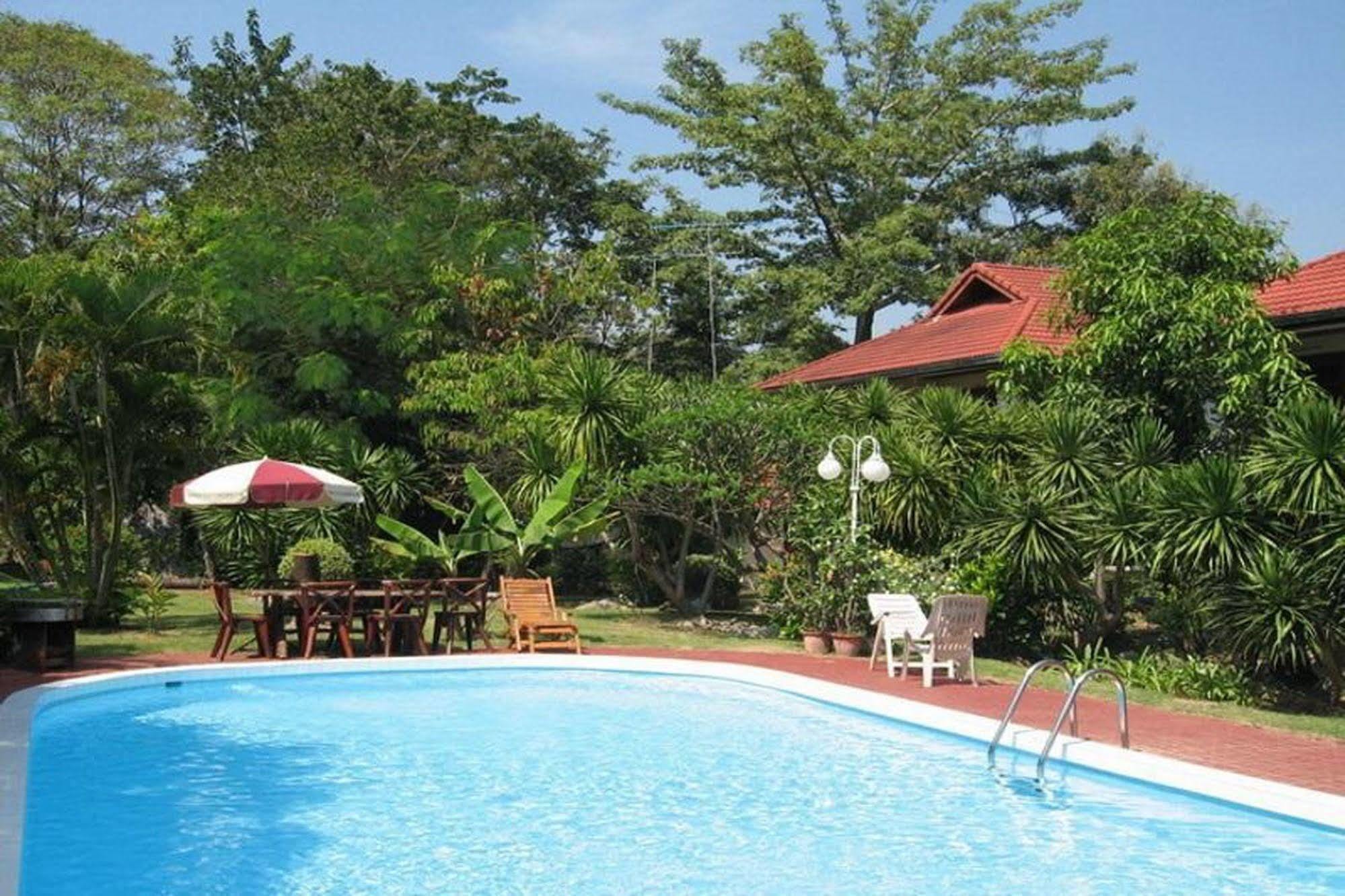 Eco Valley Lodge Pak Chong Екстериор снимка